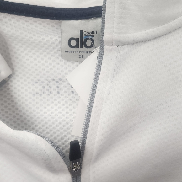 Alo Yoga White and Gray Long Sleeve Top - Picture 5 of 5